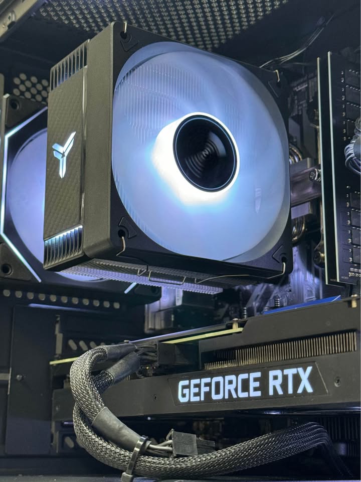 Ryzen 7 5700x + RTX 3070 Gaming Desktop