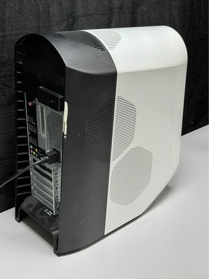 Alienware Aurora R13 Gaming PC β i7-11700F + RTX 3080 | Beast Mode Performance