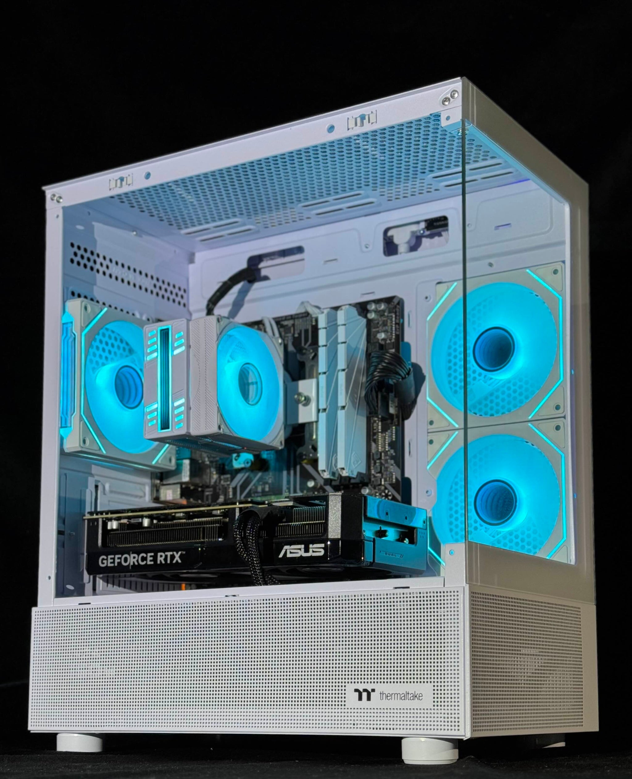 RYZEN 7 5700X| RTX 5070| 32GB DDR4| 1TB NVMe