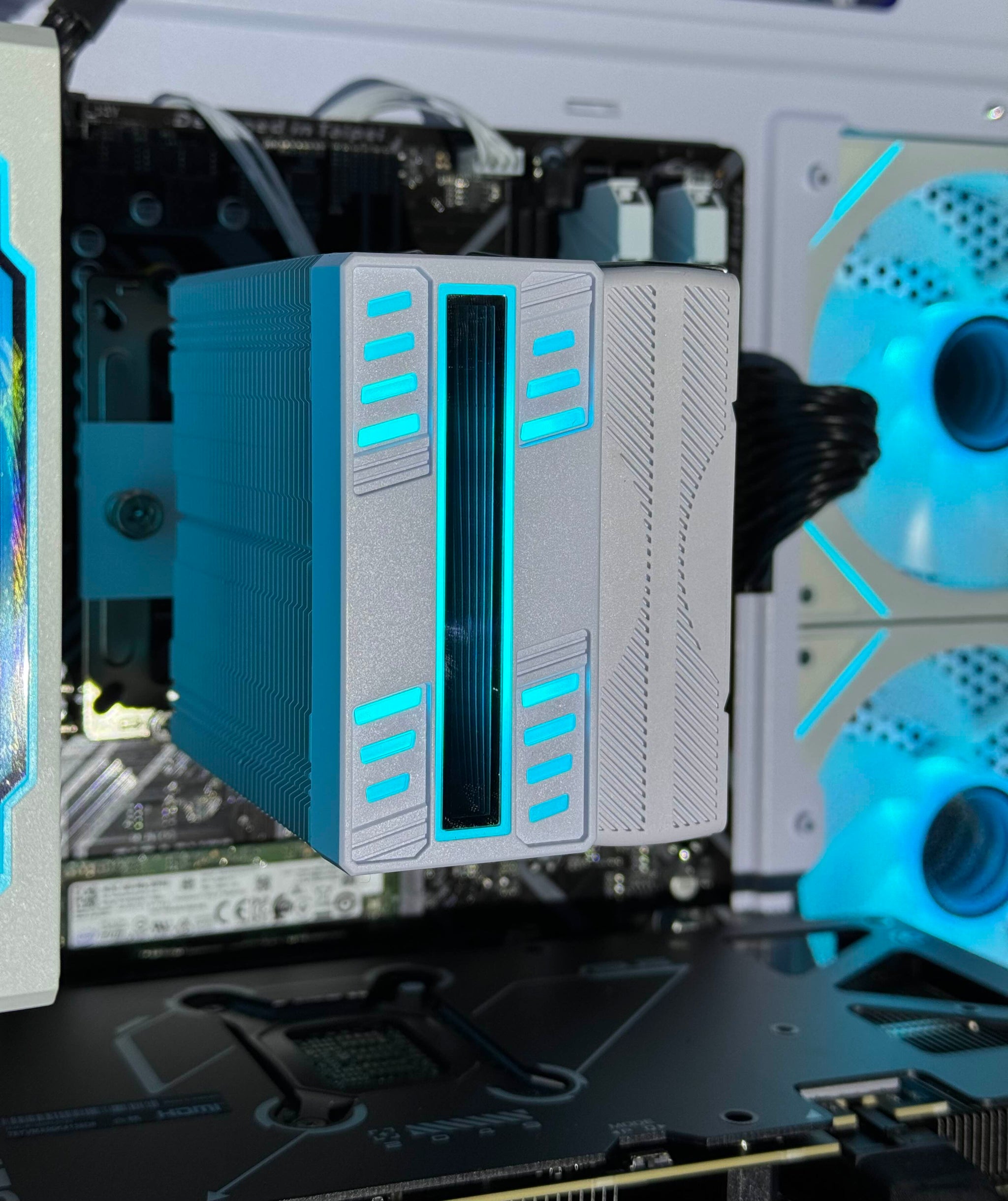 RYZEN 7 5700X| RTX 5070| 32GB DDR4| 1TB NVMe