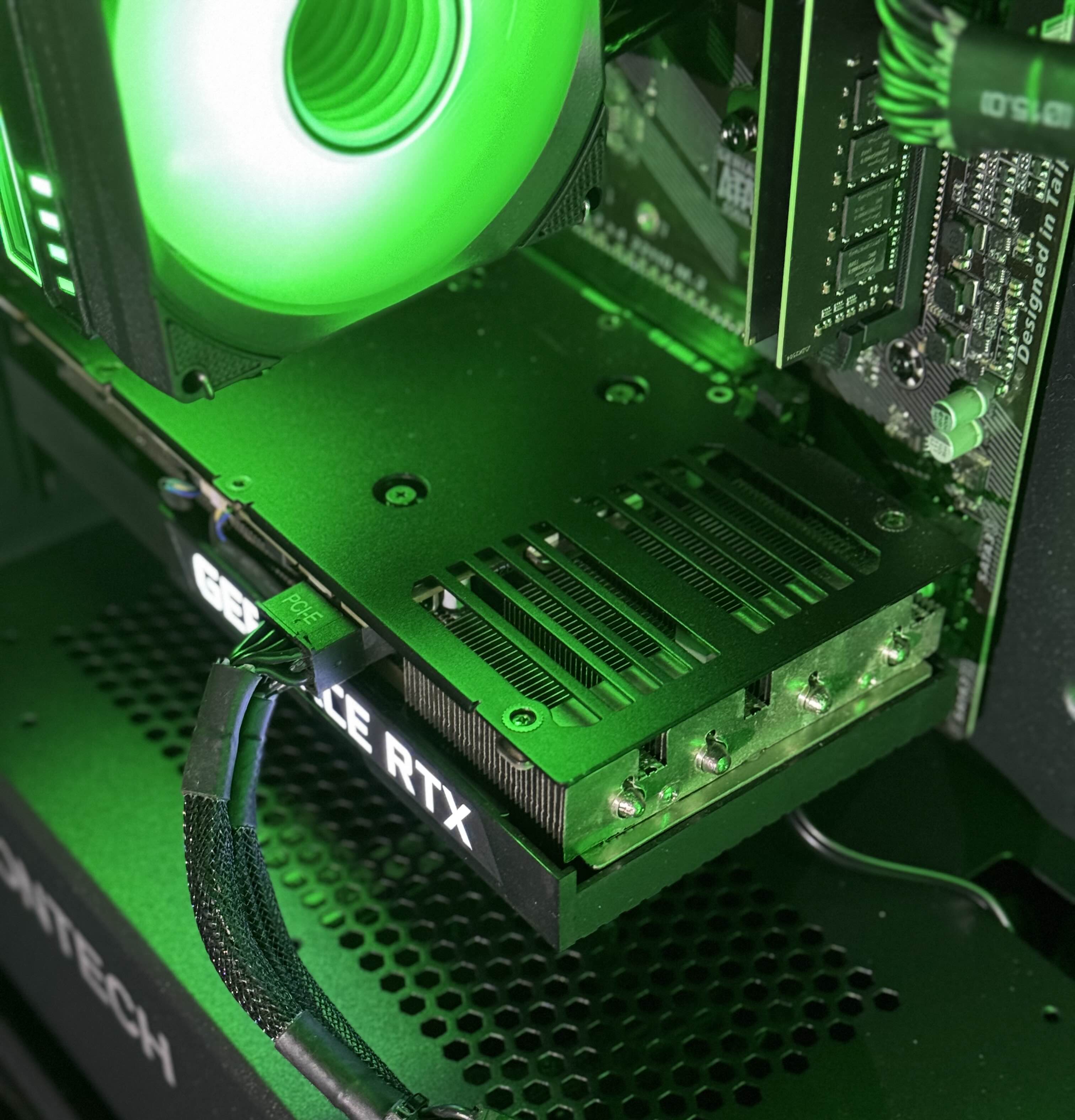 RYZEN 5 3600| RTX 3060Ti| 32GB DDR4| 1TB SSD